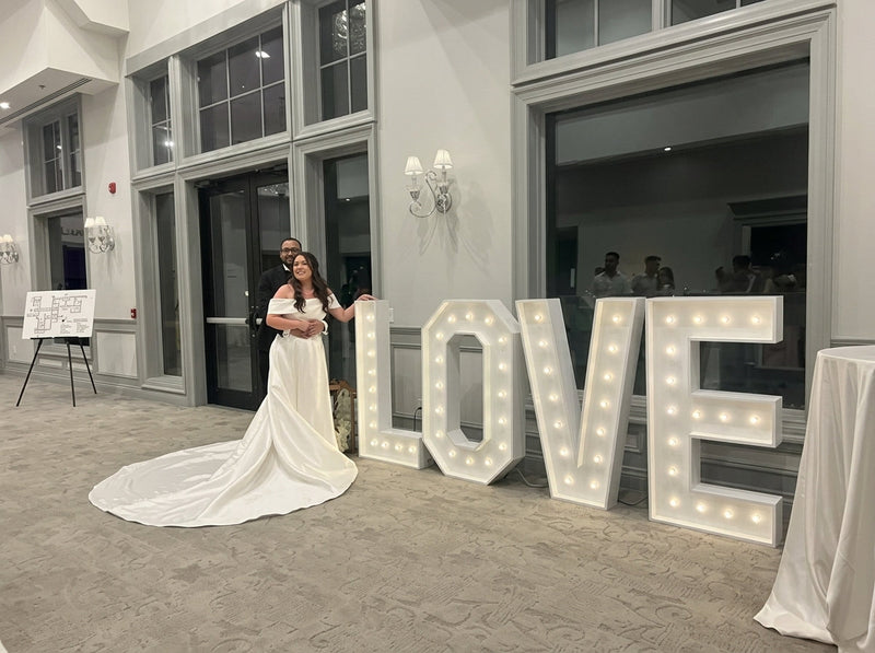 Wedding Event Lighting & Venue Styling Case