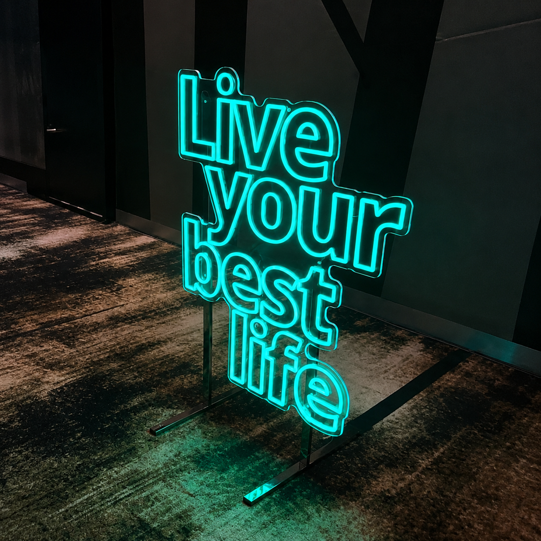 Live Your Best Life LED Neon Sign – Freestanding Motivational Wall Decor