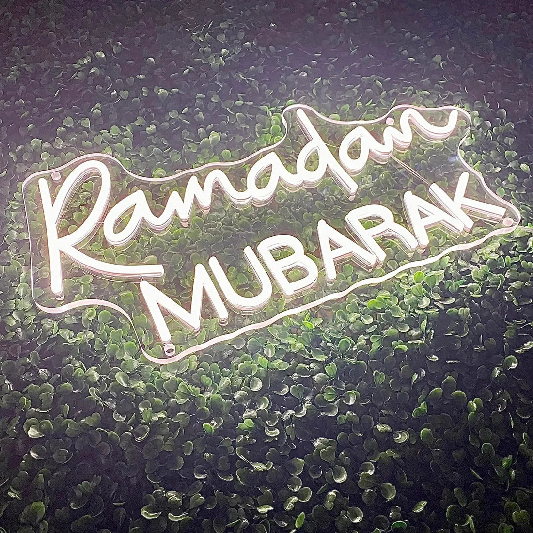 Ramadan Mubarak 2025 Neon Sign – Custom LED Light Neon Sign - Neon Brothers